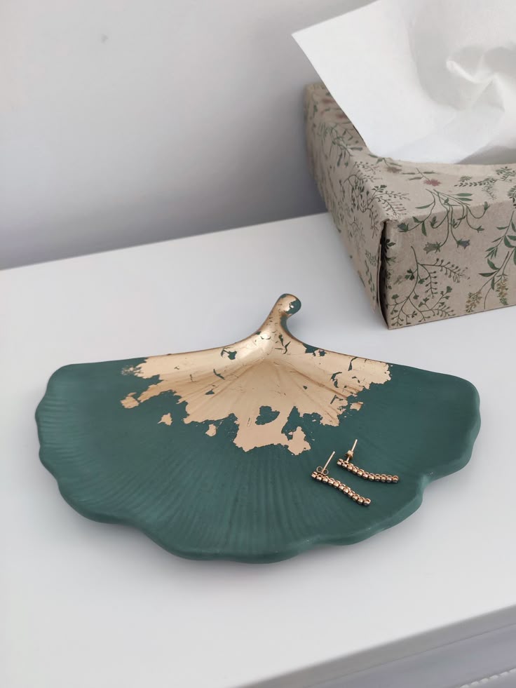 Ginkgo Grove Dish - Image 2